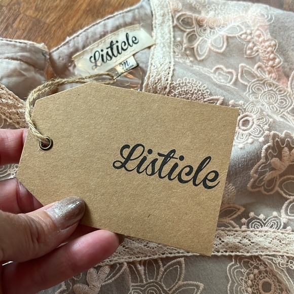 Brand new Listicle pale pink lace top - Picture 12 of 14